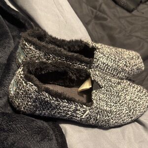 Toms Black and White Knit Slippers